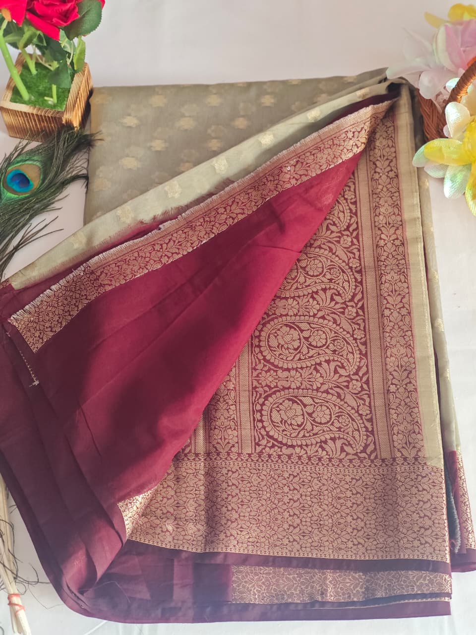 Georgette contrast border saree