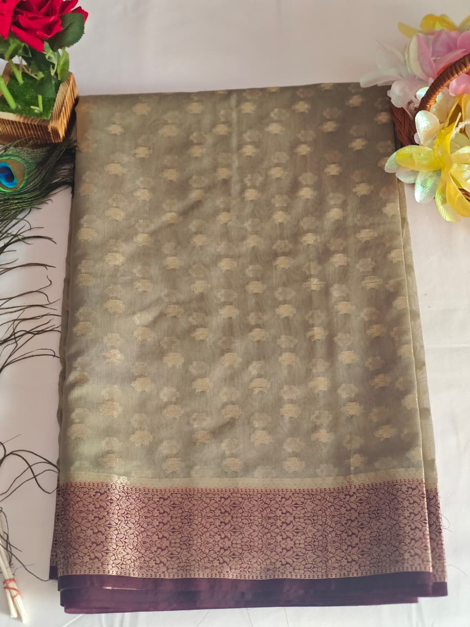 Georgette contrast border saree